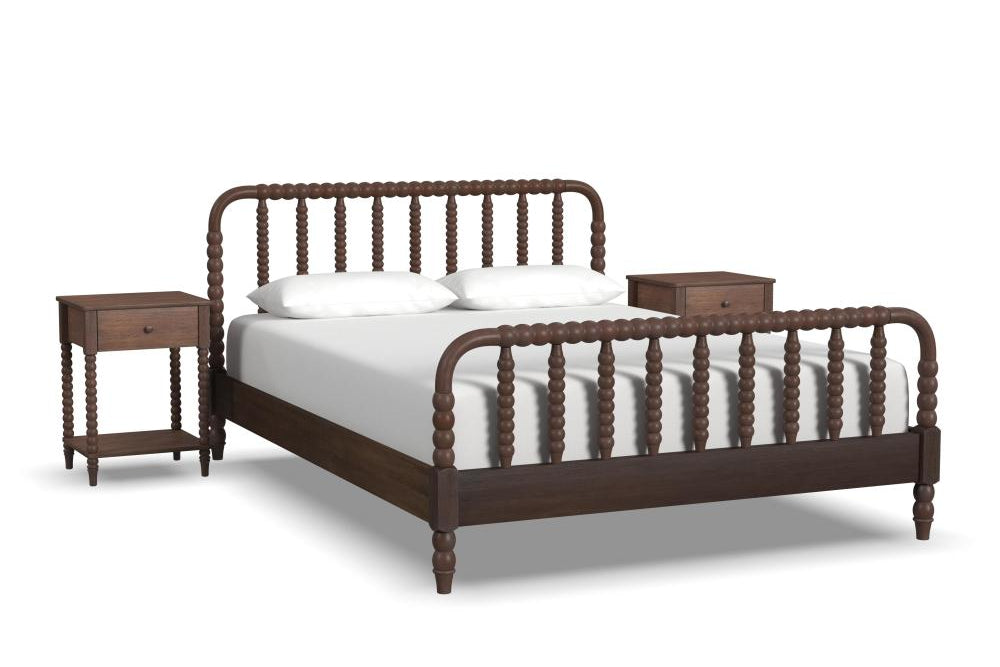 Spindle Queen Bed and Two Nightstands - Brown